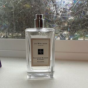 Jo Malone Nectarine Blossom & Honey Fragrance